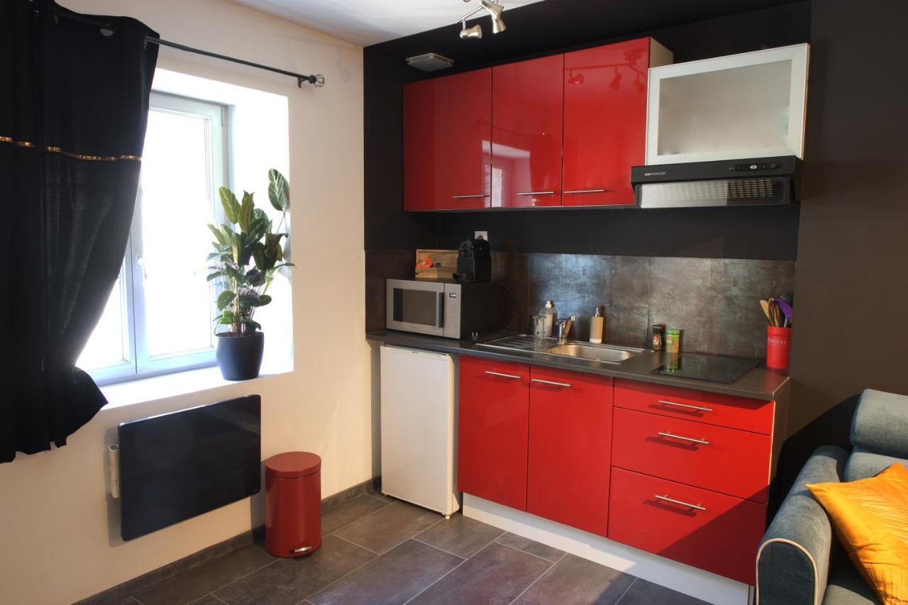 Duplex charmant idéalement situé Dole Esterno foto